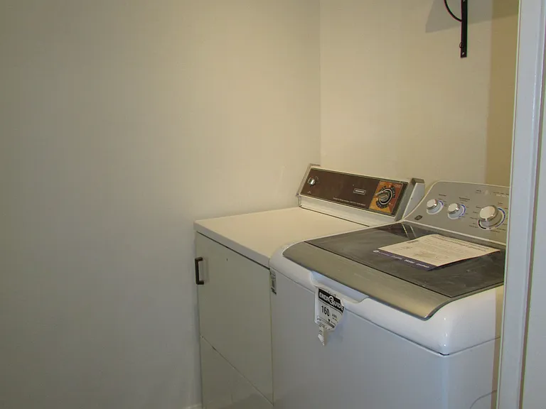 2001 Bonnymede Dr #213 — Photo 30