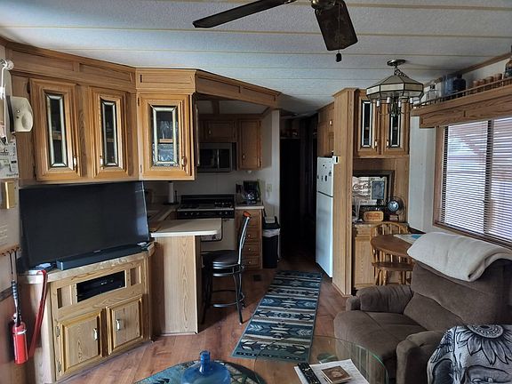 5th image of 9400 N Frontage Rd #227