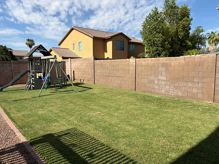 278 E Baylor Ln — Photo 37