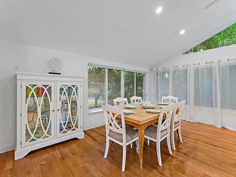 460 Sunrise Way — Photo 31