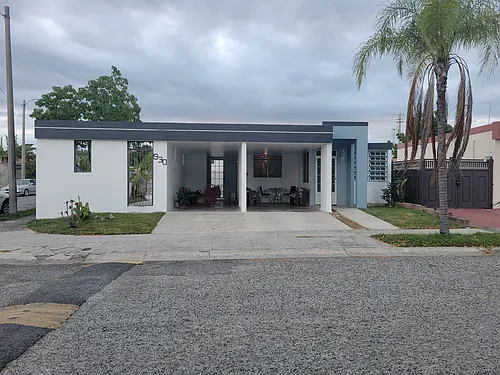 930 Calle Brillante Photo 1