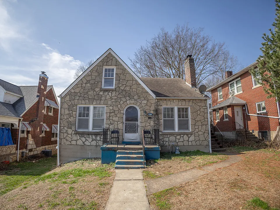 1214 E Dunklin St #B