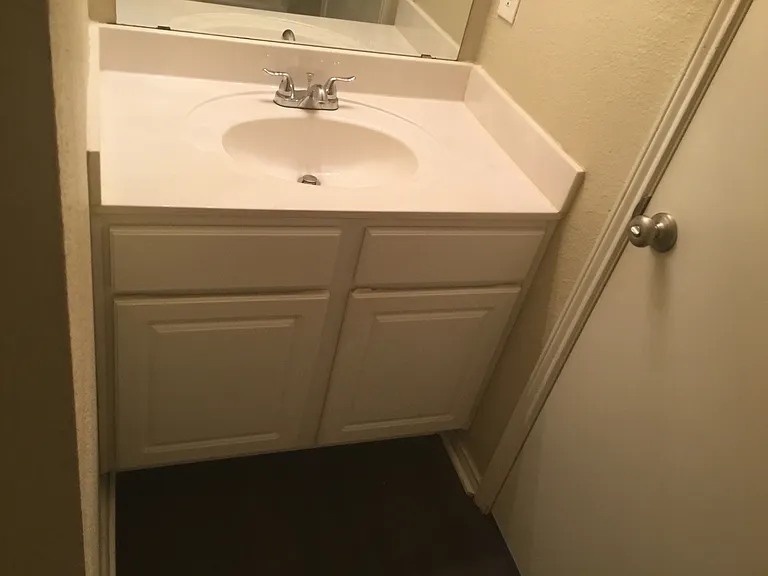 7605 Stanhope Ln — Photo 13