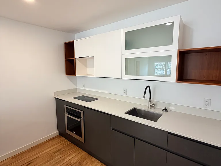 35 Springside Ave #2B — Photo 3
