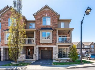257 Parkside Dr #40, Hamilton, ON L8B0W5