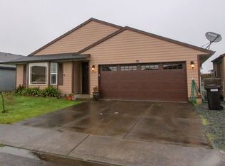 4412 Glenview Ave, Tillamook, OR 97141