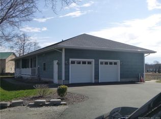 22R Commerce St, Clinton, CT 06413