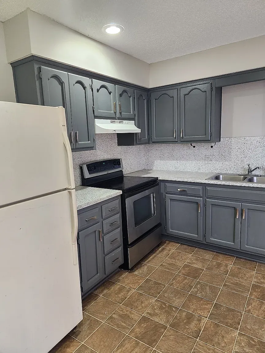 2 bed, 1.5 bath, 1508 sqft, $1,450 — Photo 2