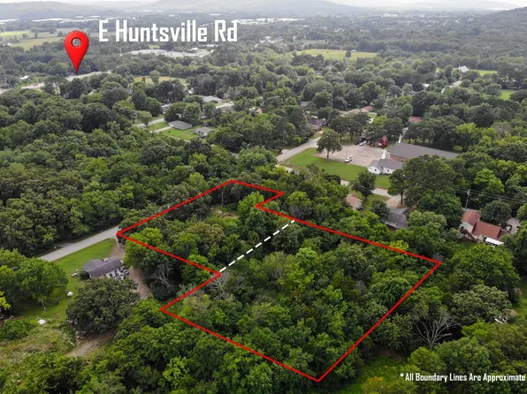 2860 E Wyman Rd #9, Fayetteville, AR 72701