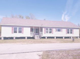 228 Pine Ridge Dr, Waveland, MS 39576
