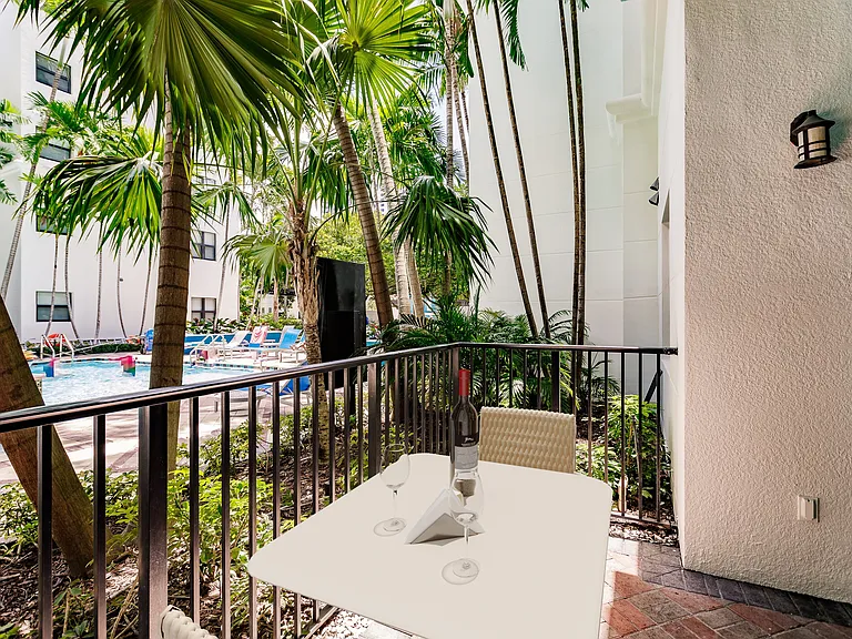 Aviah Flagler Village — Photo 91