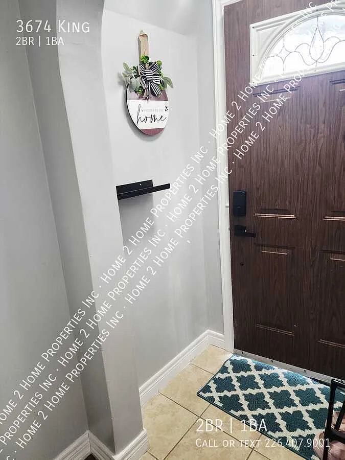 3674 King A house in West Windsor Close to the Battery Plant — Photo 4