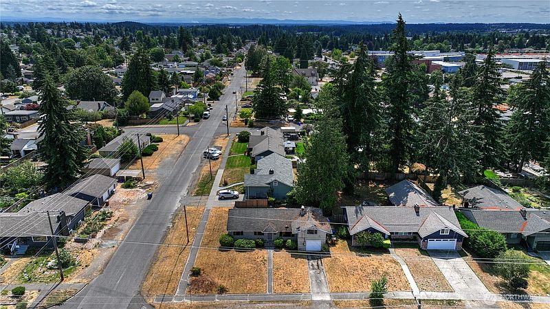 3rd image of 5002 N 18th Street