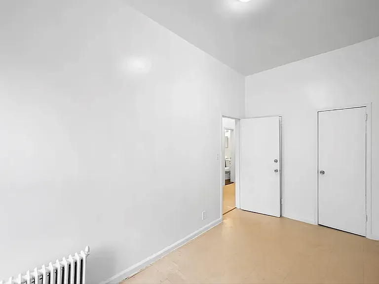 3476 Broadway #3 — Photo 7