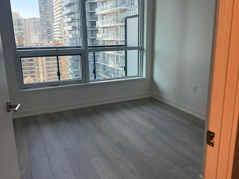 110 Broadway Ave #1313S — Photo 5