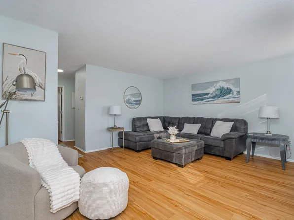 1019 Hulon Ln, West Columbia, SC 29169