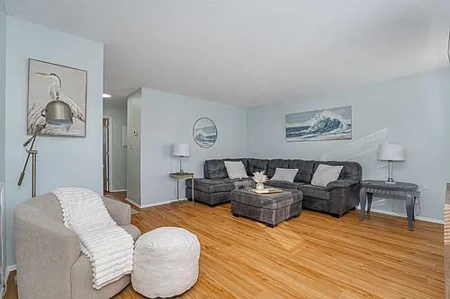 1019 Hulon Ln Photo 1