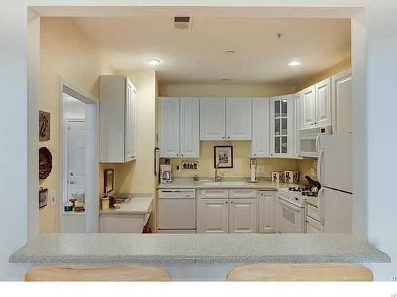 4th image of 28 N De Baun Ave Unit 104