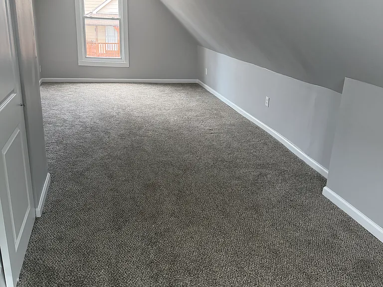 4743 Oldenburg Ave — Photo 5