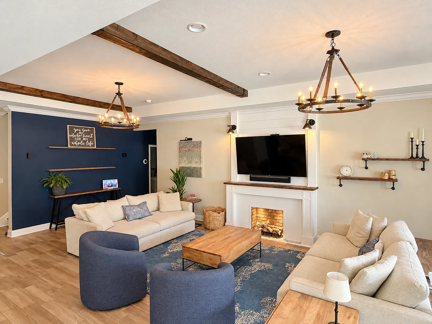 5 bed, 3119 sqft, $5,000 — Photo 2