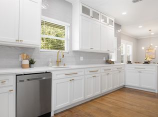 813 Elsbeth St, Dallas, TX 75208