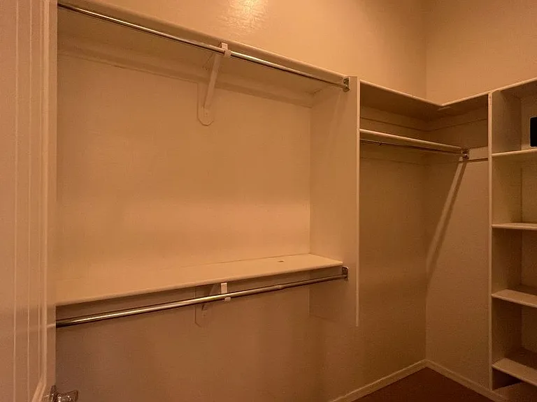 725 N Villa St — Photo 14