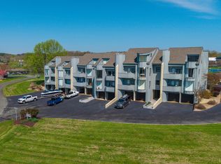 25 Clubhouse Towers Cir Unit 707, Moneta, VA