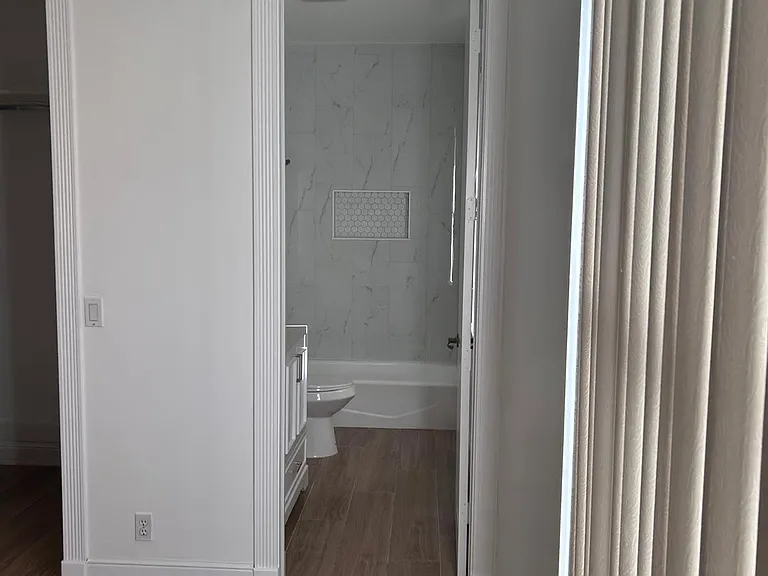 8992 Lakes Blvd — Photo 28
