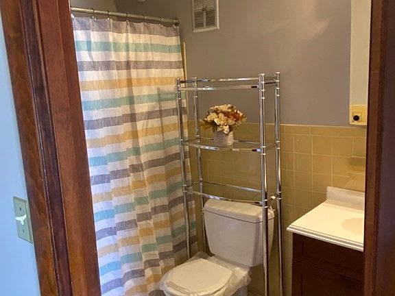 3rd image of 29-31 Harvard Ave #54
