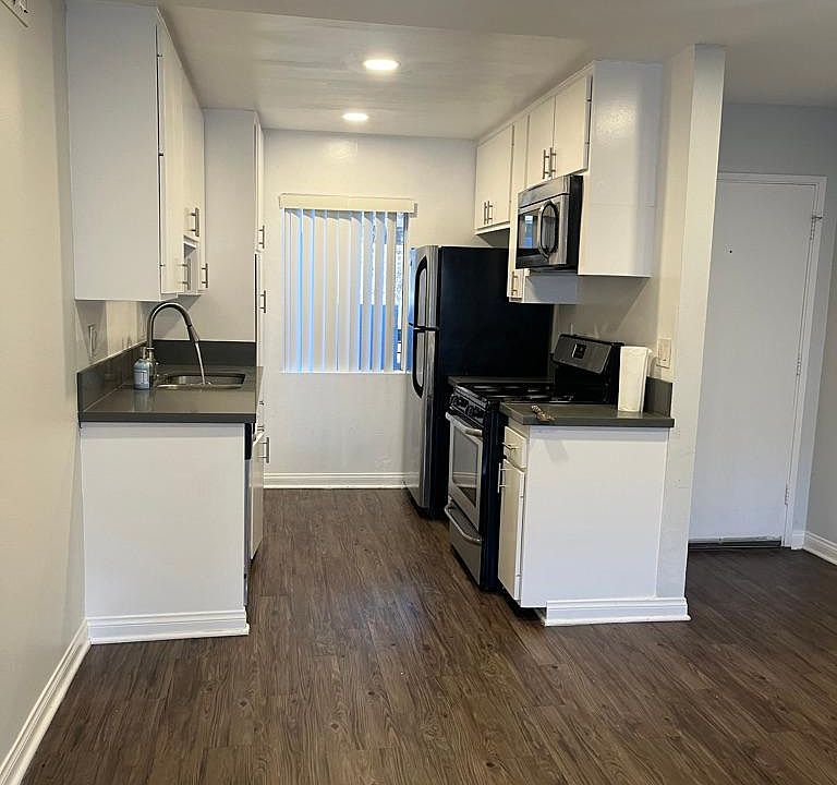 1st image of 1215 N Sweetzer Ave APT 8