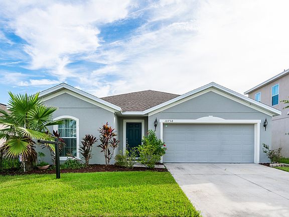 3rd image of 10758 Clover Walk Dr