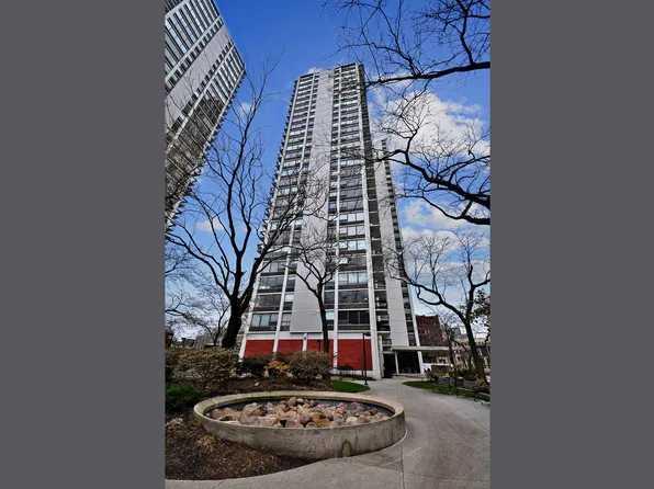 1460 N Sandburg Ter #1112A, Chicago, IL 60610