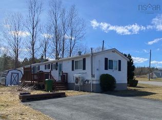 28 Christina Dr, Queens, NS B0T 1G0