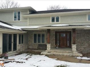 W180S6793 Muskego Dr, Muskego, WI 53150