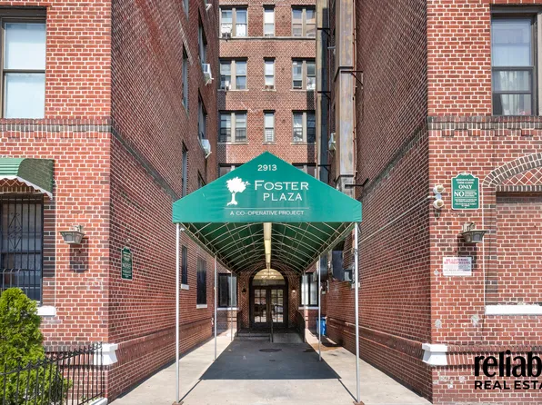 2913 Foster Avenue image 13 of 15