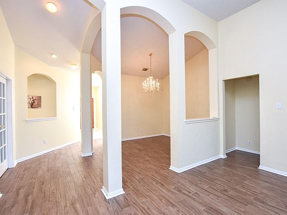 5th image of 3015 Glencullen Ln