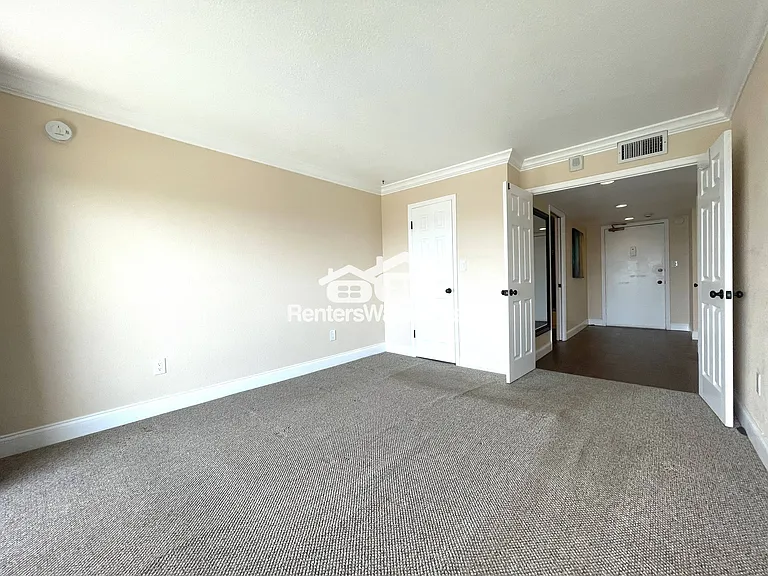 51 Island Way #906 — Photo 14
