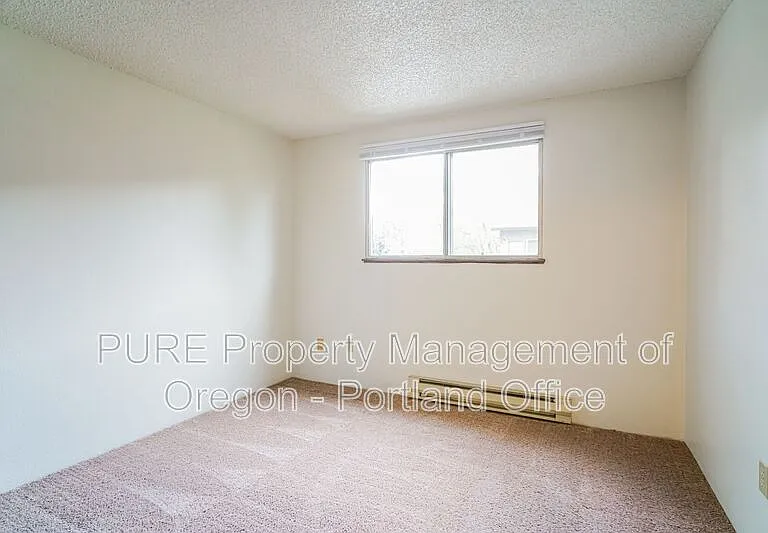 Parkway Garden — Photo 37