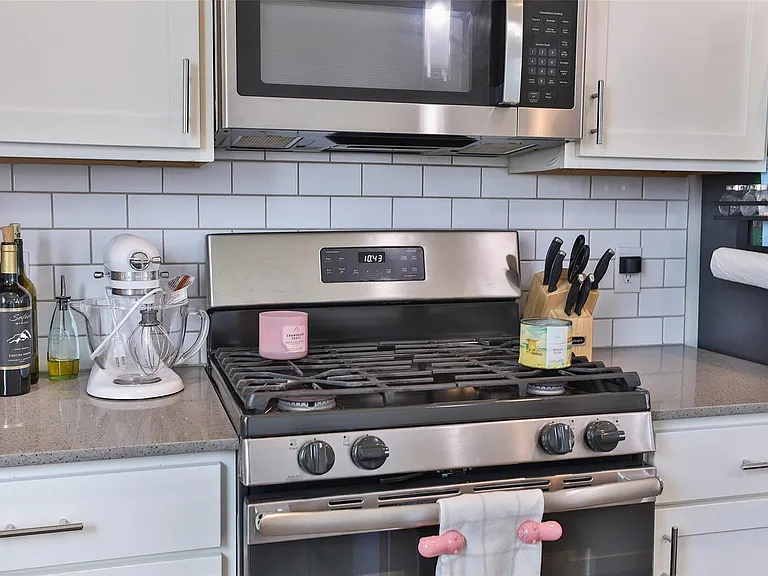 4811 Martin Oaks Ln — Photo 14