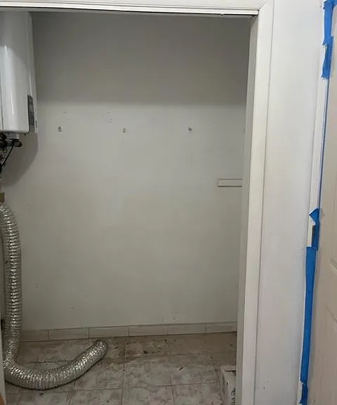 576 Britton Ave — Photo 2