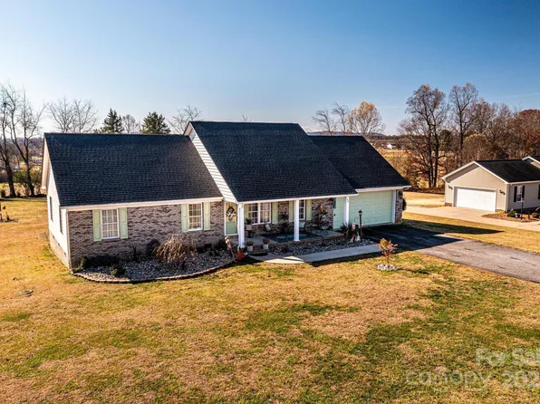 96 Stable Brook Ln, Taylorsville, NC 28681