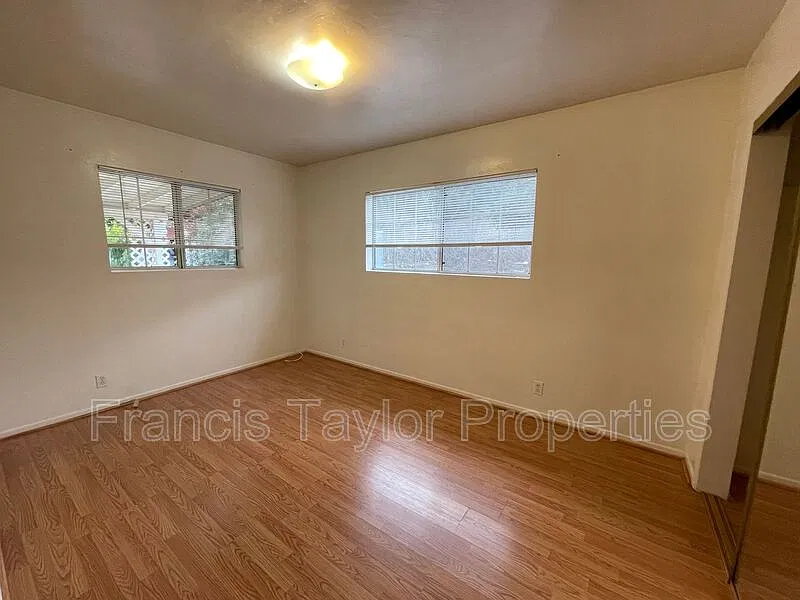 2 bed, 1.0 bath, 850 sqft, $2,500 — Photo 4