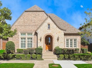 2225 Shakespeare St, Carrollton, TX 75010