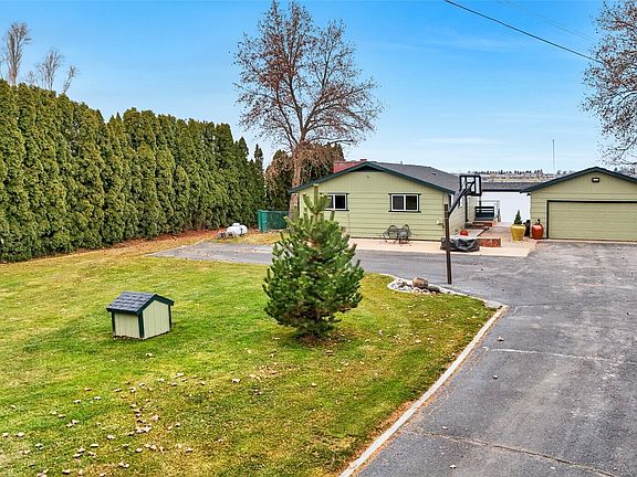 4th image of 2102 Elgin Road NE