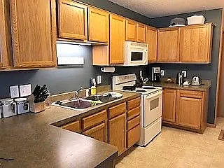 20607 Claire Ct — Photo 3