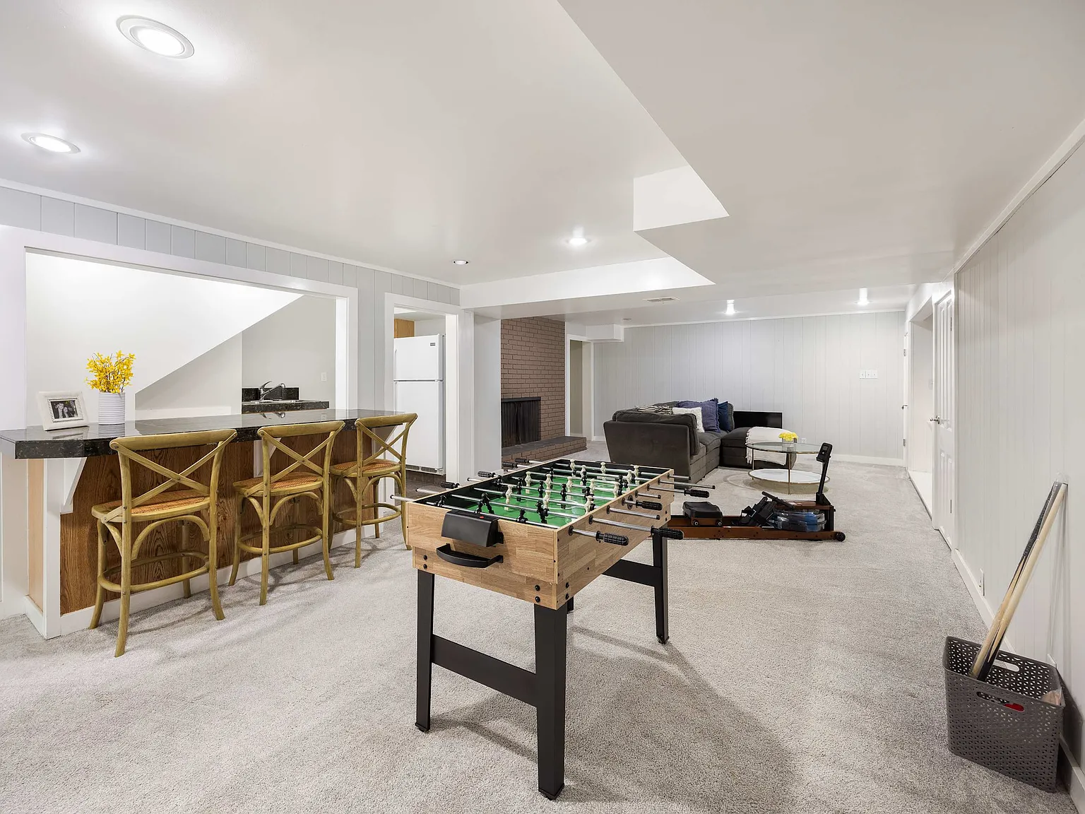 5 bed, 2770 sqft, $8,450 — Photo 4