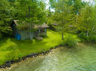 10162 Maple St, Presque Isle, MI 49777