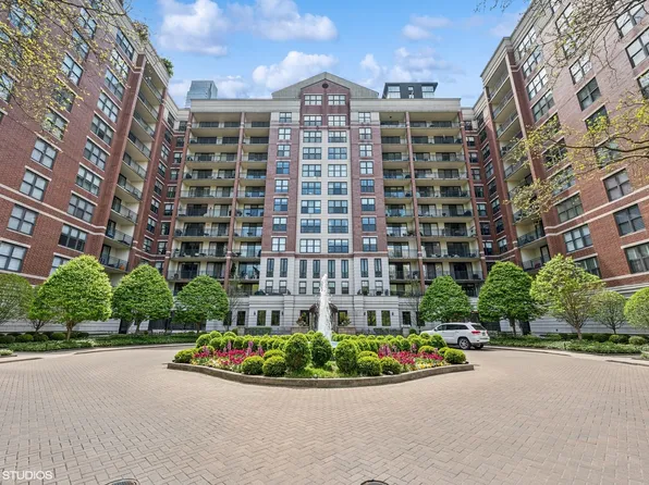 55 W Delaware Pl APT 314, Chicago, IL 60610