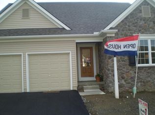 304 Houffman Pl, Millersville, PA 17551