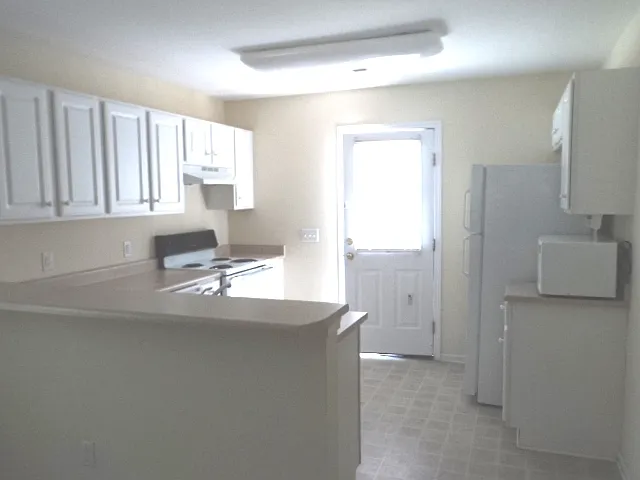 4616 Greenway Ave — Photo 5